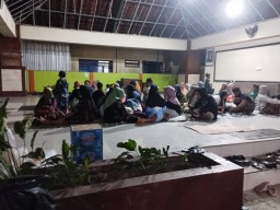 Erupsi Semeru Level Awas, 467 Warga Lumajang Mengungsi di Tiga Kecamatan