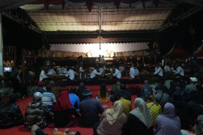 Wayang Kulit Warnai Pembukaan Mojo Fest 2025 di TBM
