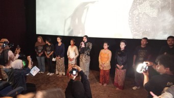 Celine Evangelista Latihan Berbulan Bulan untuk Peran Sinden di Danyang Wingit Jumat Kliwon