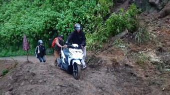 Tebing Longsor, Akses Pacet Cangar Ditutup Total