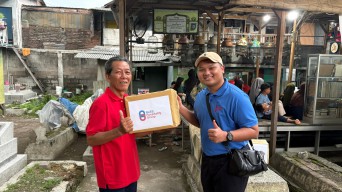 Bess Hospitality Group Salurkan Bantuan kepada Warga Kampung Rangkah