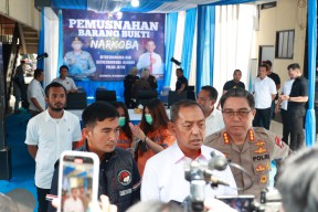 Jelang Nataru, Polda Jatim Musnahkan 9,3 Kg Sabu dari 40 Tersangka