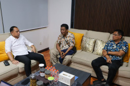 Tegas! Wali Kota Eri Skors Oknum Pungli Wira Wiri dan Angkat Korban Jadi Helper