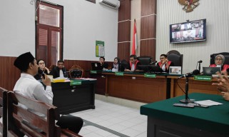 Pelaku Pemalsuan Ijazah Unitomo Jalani Sidang di PN Surabaya, Terungkap Tarif Jasanya