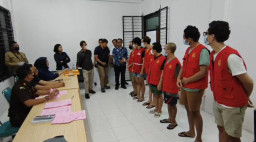 34 Tersangka Kasus Pesta Seks Sesama Jenis di Surabaya Diserahkan ke Kejari