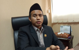 Kebutuhan Reformasi Sistem Perekrutan Guru, DPRD Jatim Soroti Perbandingan Gaji Profesi
