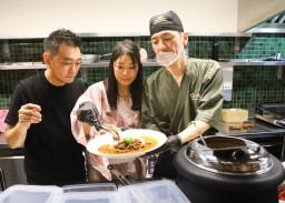 Dari Kari Legendaris Tokyo hingga Matcha Kyoto, Surabaya Jadi Panggung Rasa Jepang Autentik