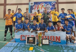 Turnamen Futsal PWI, SMPN 1 Kota Mojokerto Raih Juara Pertama