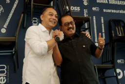 Sambil Ingatkan Ancaman Provokasi, Eri–Armuji Pamer Kekompakan