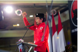 Adi Sutarwijono Tutup Usia, DPRD Surabaya Kehilangan Figur Bersahaja dan Pengayom