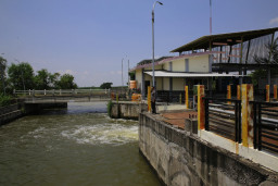 Hadapi Hujan Februari 2026, Surabaya Tambah 5 Rumah Pompa Baru