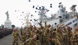 Usai 14 Bulan Misi Perdamaian di Lebanon, KRI Sultan Iskandar Muda-367 Kembali ke Surabaya 