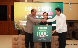 Polda Jatim Salurkan Paket Sembako dari Yayasan Bakti Persatuan dalam Momen Imlek dan Ramadan 2026