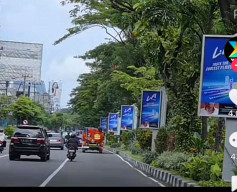 DPRD Soroti Reklame di Taman Median Jalan Surabaya