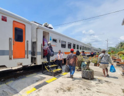 Commuter Line di Jatim Jadi Favorit Transportasi untuk Bepergian ke Wisata