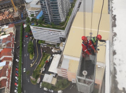 Pekerja Tewas Terjebak dalam Gondola Itu di Apartemen Waterplace Surabaya, Ini Identitasnya