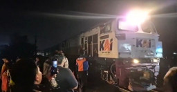 KA Blambangan Ekspres Tabrak Truk Gandeng di Probolinggo, Perjalanan ke Surabaya Terlambat hingga 3 Jam