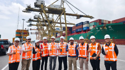 Sambut Kunjungan PT GEABH Joint Technology, PT Terminal Petikemas Surabaya Paparkan Layanan Profesional
