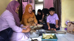 Nikmatnya Tradisi Hidangan Tape Ketan Hitam saat Lebaran di Mojokerto 