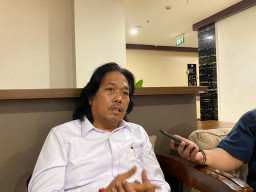 DPRD Surabaya Minta Pemkot Waspadai Permainan Oknum di Tengah Harga Plastik Naik