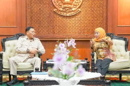 Banjir Rob Ancam Pesisir Pantura, Gubernur Khofifah dan KKP Bakal Bangun Tanggul Laut Raksasa
