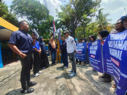 Ratusan Kader NasDem Nganjuk Gelar Aksi Damai, Tuntut Tempo Minta Maaf