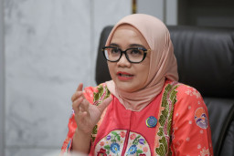 Pemkot Surabaya Bikin Aturan Baru soal Anak Tidak Boleh Main HP, Begini Skemanya