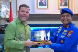 Polda Jatim Terima Penghargaan U.S FWS dalam Pemberantasan Perdagangan Satwa Liar Ilegal