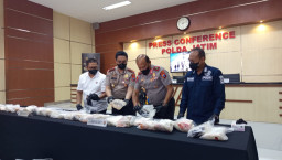 Polda Jatim Ungkap Peredaran Narkotika di Pesisir Pantai Sumenep, 22,22 Kg Kokain Disita