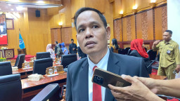 Menanti Gebrakan Kaji Ipuk, Ketua DPRD Surabaya Baru yang Segera Dilantik