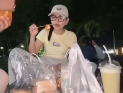 Viral! Pedagang di Kodam Surabaya Pamer Kekayaan, Warganet: Mungkin dia CEO yang Menyamar