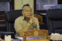 Mantan Camat Terlibat Penipuan Loker, DPRD Surabaya Minta Pengawasan ASN Diperketat