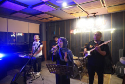 Musisi Surabaya, Sidoarjo hingga Gresik Guncang Jazz Up Aston Inn Jemursari