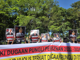 Ratusan Pemuda KCB Laporkan Kepala DLH Jatim soal Dugaan Pungli Perizinan
