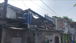 Gegara HP, Rumah di Mojokerto Terbakar