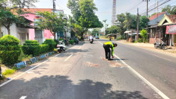 Beat Tabrak Truk KDMP di Mojokerto, Satu Pemuda asal Surabaya Tewas