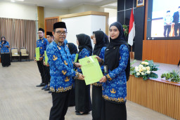 1.752 CPNS Kanwil Kemenag Jatim Resmi Diangkat Jadi PNS