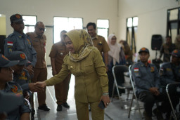 Tangkal Hoaks di Masyarakat, Wali Kota Mojokerto ajak Satlinmas Jaga Kondusivitas Lingkungan
