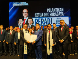 Dr Tonic Tangkau Resmi Pimpin Peradi SAI Surabaya, Berikut Gebrakan yang Disiapkan