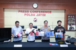 Polda Jatim Bekuk Komplotan Pembobol Rumah di 13 TKP Lintas Provinsi