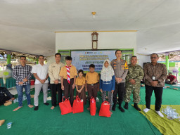 Momen Haru, Listrik PLN Akhirnya Masuk Kebun Kalisanen Kotta Blater Jember