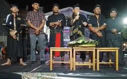 Ultah ke-56, Dewan di Sidoarjo Ini Gelar Panggung Budaya Hingga Larut Malam