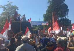 Respon DPRD dan Pemkab Sidoarjo saat Didemo Soal Program MBG
