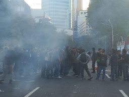 Demo Mahasiswa di Surabaya: Usai Seruan Reformasi, Eh Langsung Bubar
