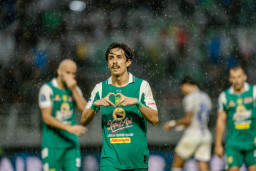 Persebaya Surabaya Perpanjang Kontrak Francisco Rivera