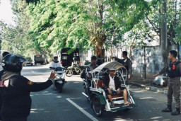 Potret Jalan Nias Surabaya yang Semrawut