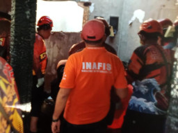 Bocah 5 Tahun Meninggal dalam Kebakaran Rumah di Petemon Timur Surabaya