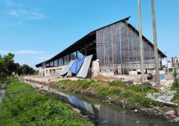 Penjelasan Pengembang Soal Pembangunan Lapangan Padel di Keputih Surabaya usai Diprotes Warga