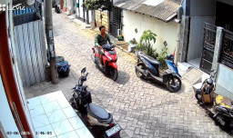 Sembunyikan Motor Curian di Rumah Mertua, Begini Ending Maling di Surabaya