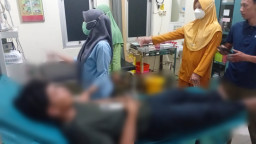 Remaja di Surabaya Dikeroyok Kelompok Pemuda Konvoi: Dipukuli, Juga Dibacok dengan Celurit